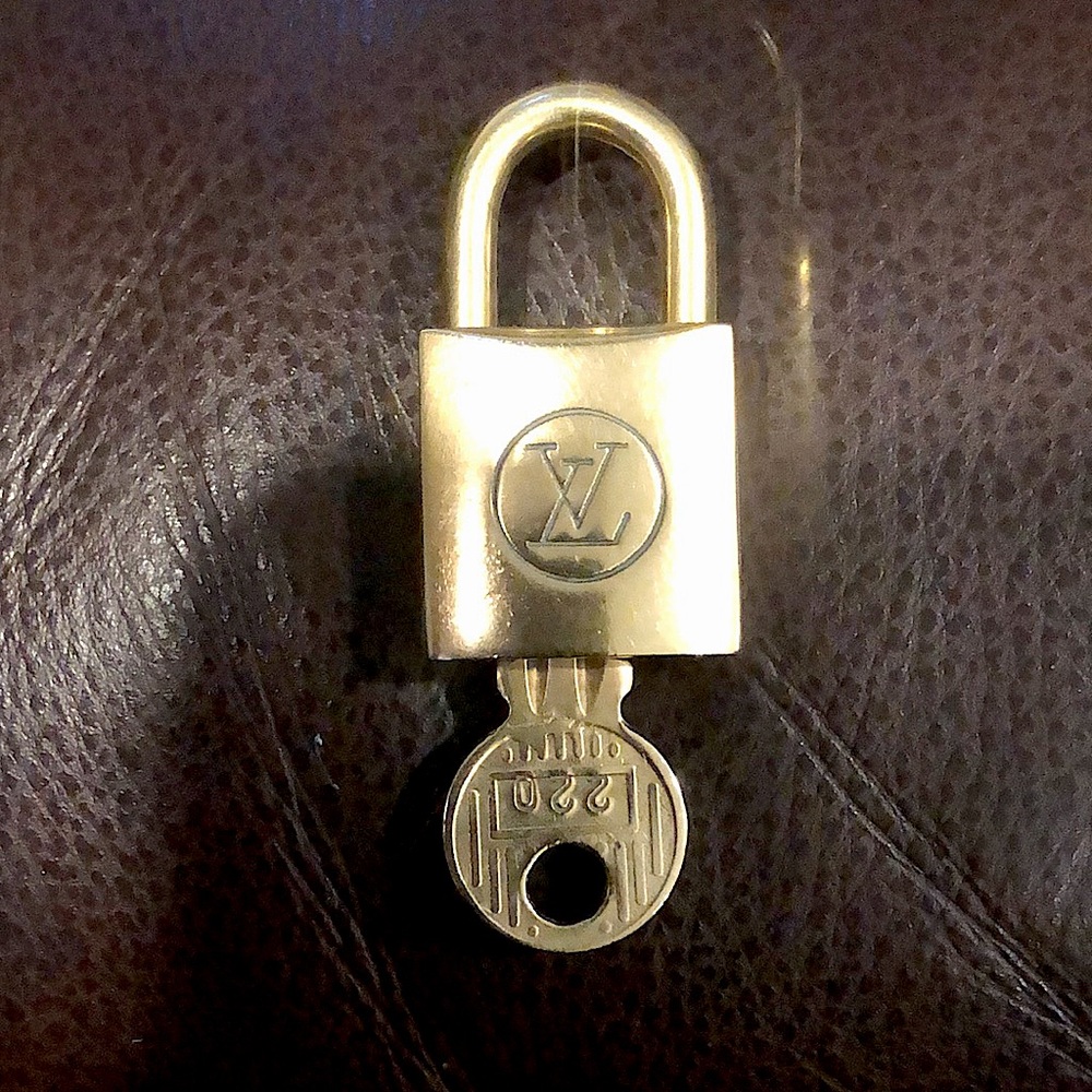 Vintage LV Louis Vuitton Padlock Lock & Key 220